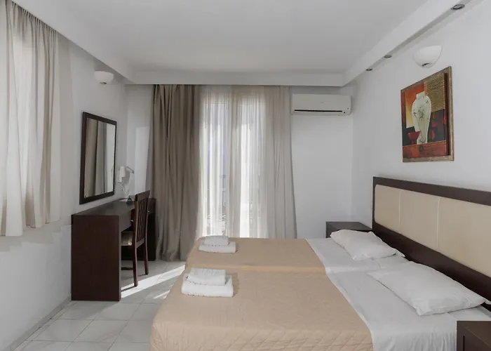 艾琳娜一室公寓及套房酒店 3*