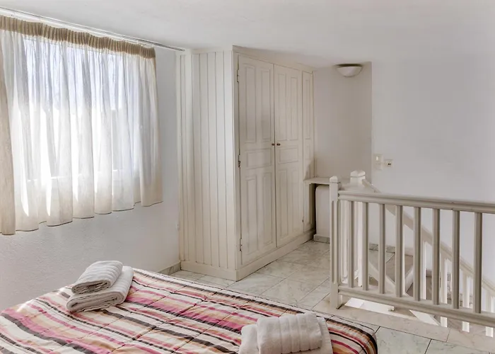 Elena & 3* Ornos (Mykonos)