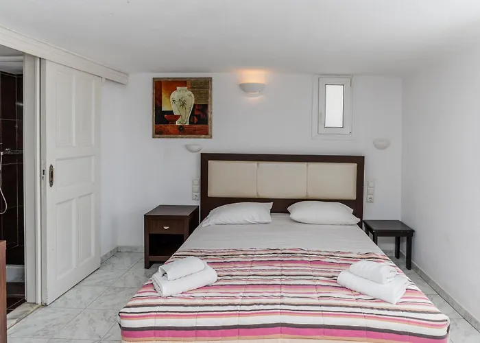 艾琳娜一室公寓及套房酒店 3*