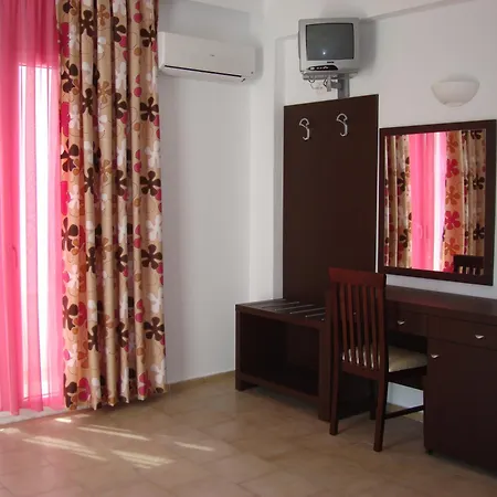 Elena & Lejlighedshotel 3*