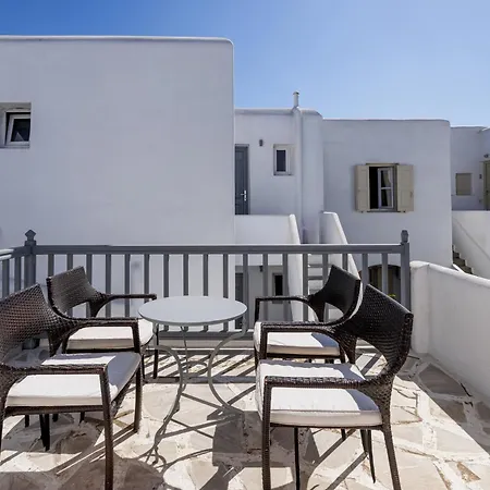 Elena & Lejlighedshotel 3*