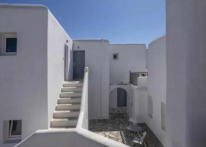 Elena & أورنوس