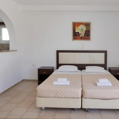 Elena & 3* Орнос