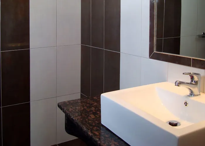 Elena & Apartmanhotel Ornósz