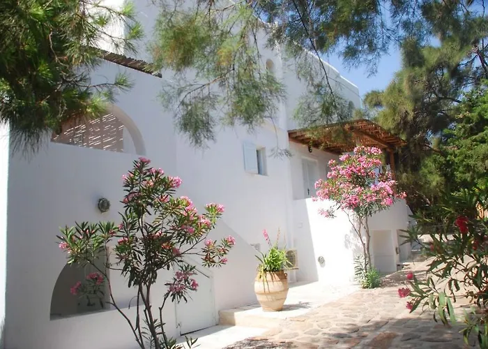 Elena & Apartmanhotel 3*