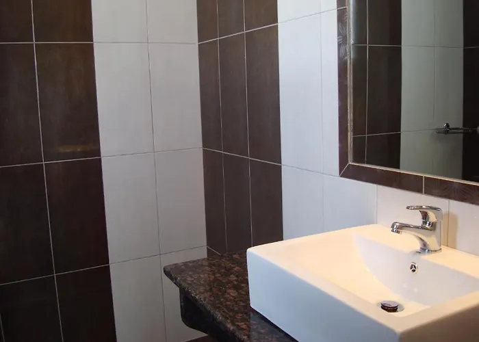 Elena & Apartmanhotel 3*